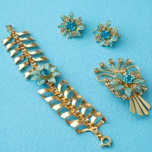 Van Dell 12K GF Daisy Rhinestone Bracelet, Earrings & Brooch Set Vintage